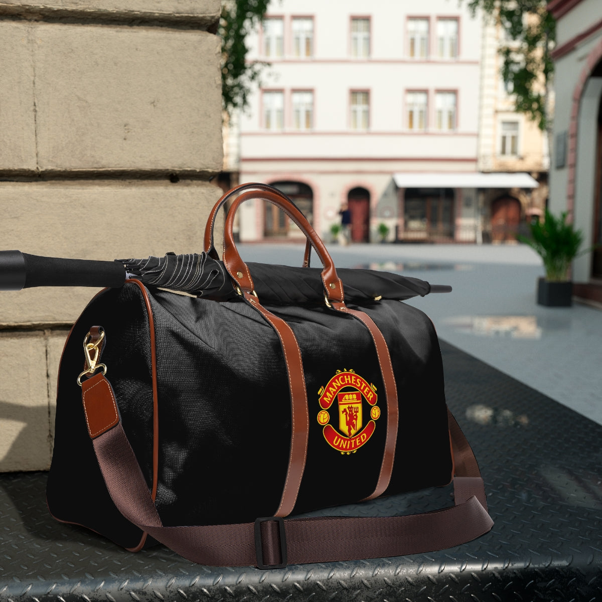 Manchester United Waterproof Travel Bag - Black